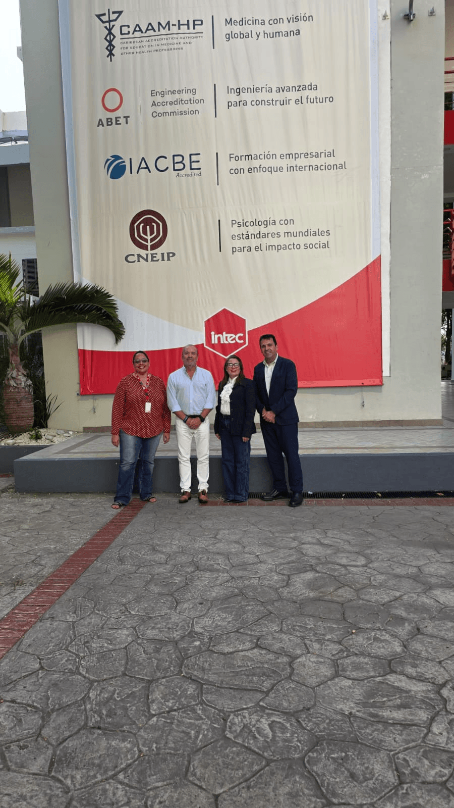 Instituto Tecnológico de Santo Domingo (INTEC)
