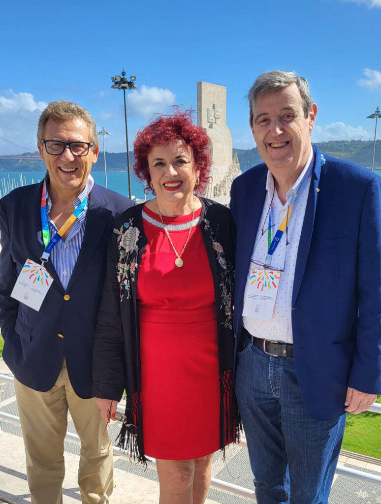 Samuel Antunes, Presidente de Mesa da Assembleia de Representantes da Ordem dos Psicólogos (ODP); Rosario Valdés (ELPAC) y Raimon Gaja (iRG).