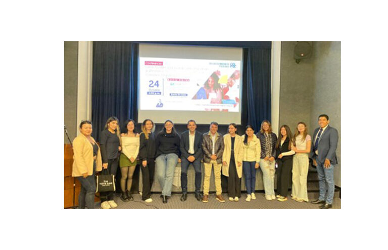 Foto de grupo tras la conferencia “Marca personal en psicólogos”, organizada con el Colegio Colombiano de Psicólogos, en el Capítulo Bogotá Cundinamarca, e impartida por Fermín Carrillo